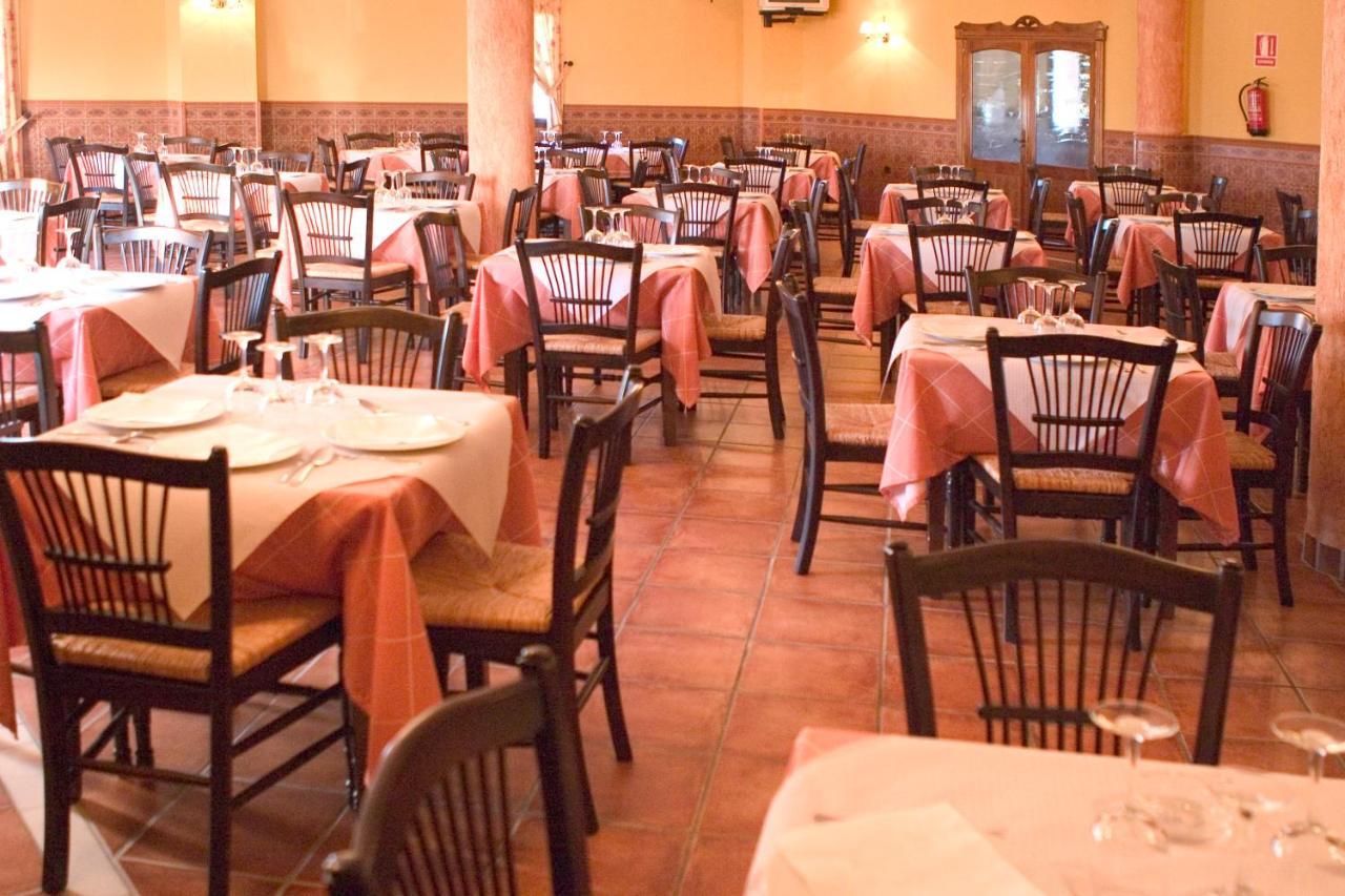 Hotel-Restaurante Cerrillo San Marcos Diezma Екстер'єр фото