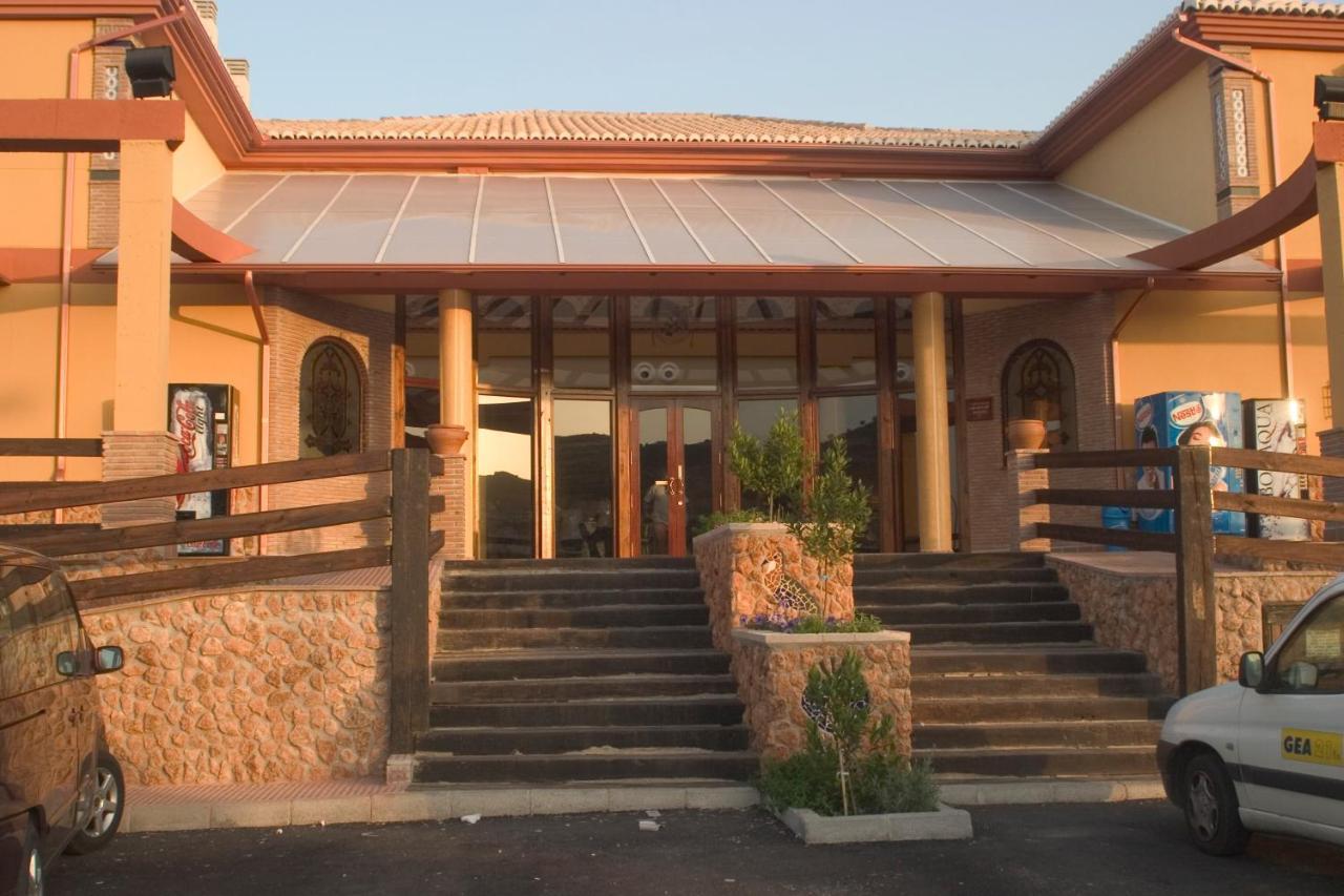 Hotel-Restaurante Cerrillo San Marcos Diezma Екстер'єр фото